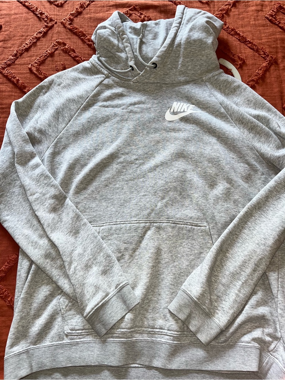 Nike Men's Gray Pullover Hoodie - Lightweight Comfort